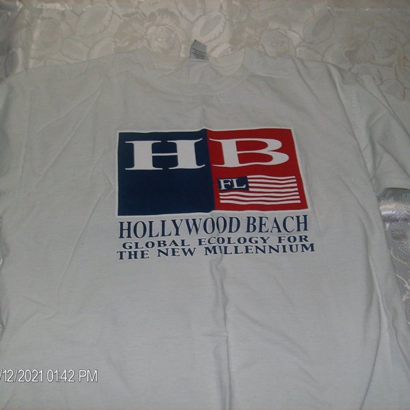 Men's  HOLLYWOOD BEACH T-shirt   XL - Picture 2 of 3